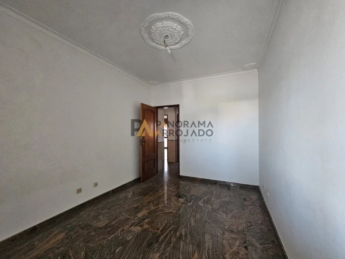 Apartamento T4 para Venda em Gaio-Rosário e Sarilhos Pequenos Foto 14