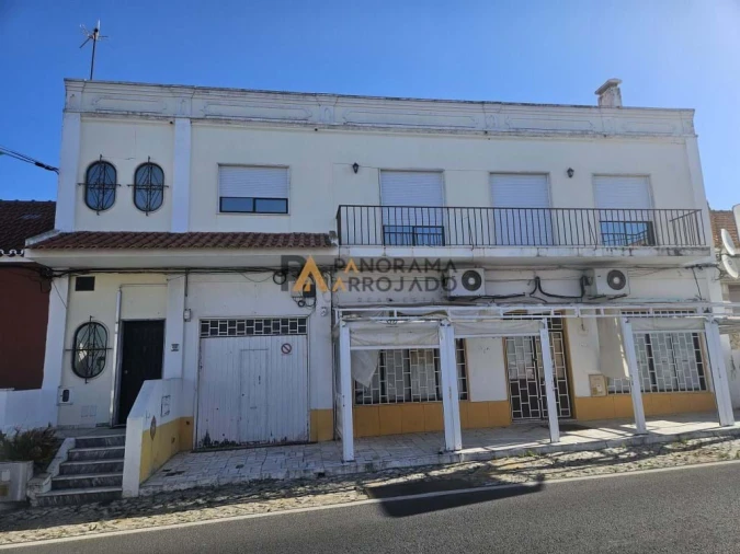 Apartamento T4 para Venda em Gaio-Rosário e Sarilhos Pequenos Foto 2