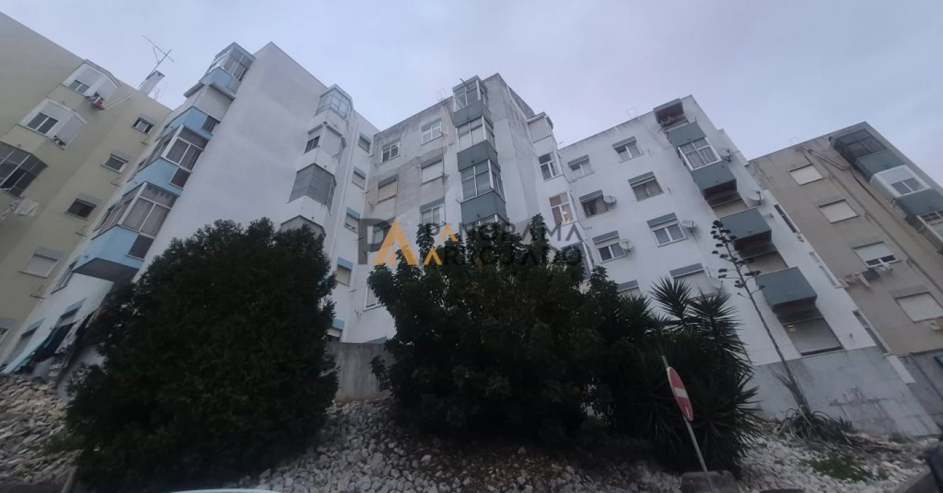 Apartamento T2 para Venda em Póvoa de Santo Adrião e Olival Basto Foto 26