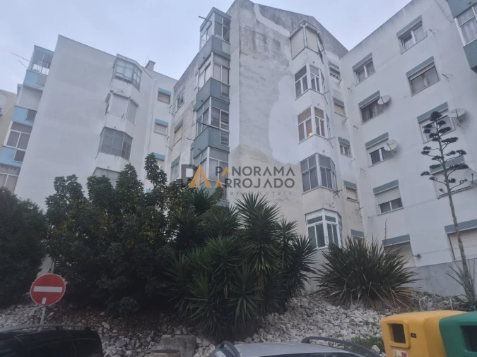 Apartamento T2 para Venda em Póvoa de Santo Adrião e Olival Basto Foto 27