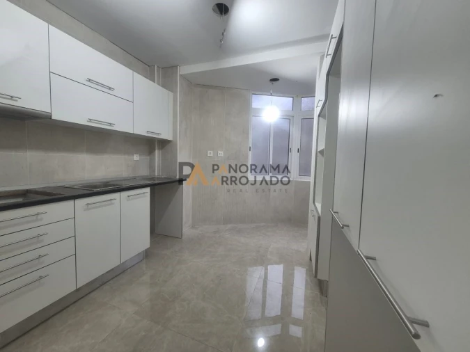 Apartamento T2 para Venda em Póvoa de Santo Adrião e Olival Basto Foto 16