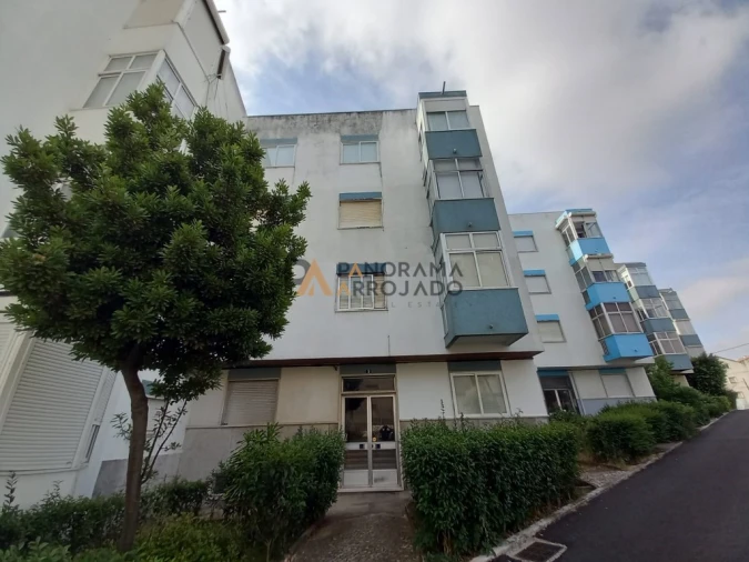 Apartamento T2 para Venda em Póvoa de Santo Adrião e Olival Basto