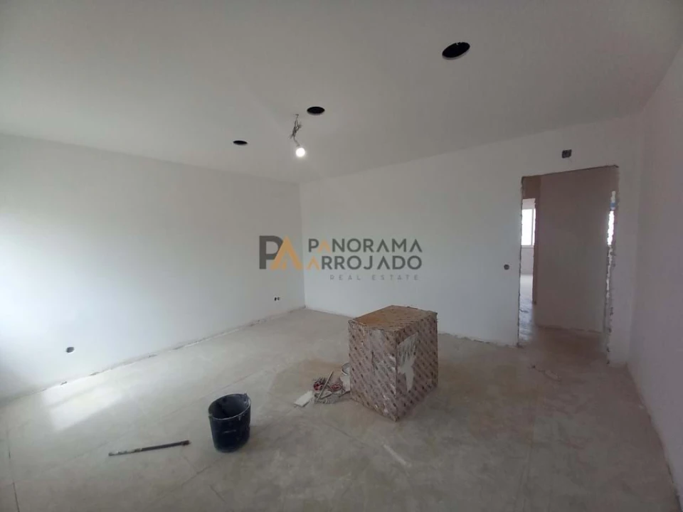 Apartamento T2 para Venda em Carregado e Cadafais Foto 54