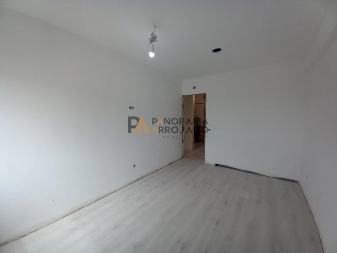 Apartamento T2 para Venda em Carregado e Cadafais Foto 46