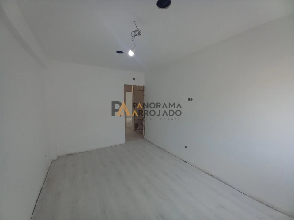 Apartamento T2 para Venda em Carregado e Cadafais Foto 15