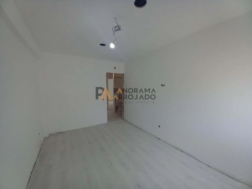 Apartamento T2 para Venda em Carregado e Cadafais Foto 44