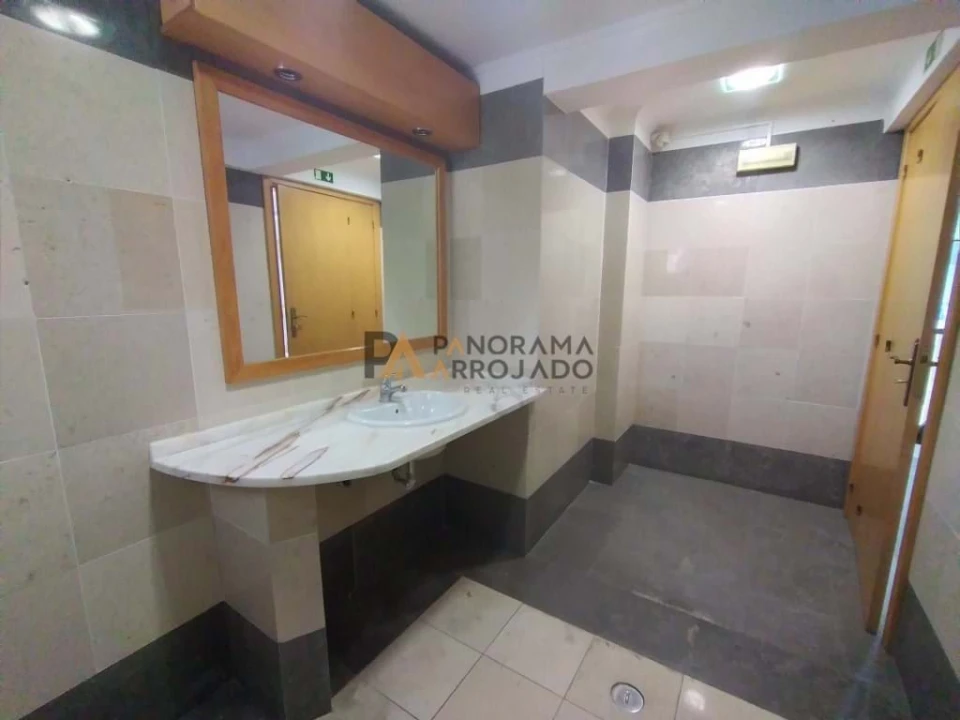 Negócio para Venda em Alto do Seixalinho, Santo André e Verderena Foto 10