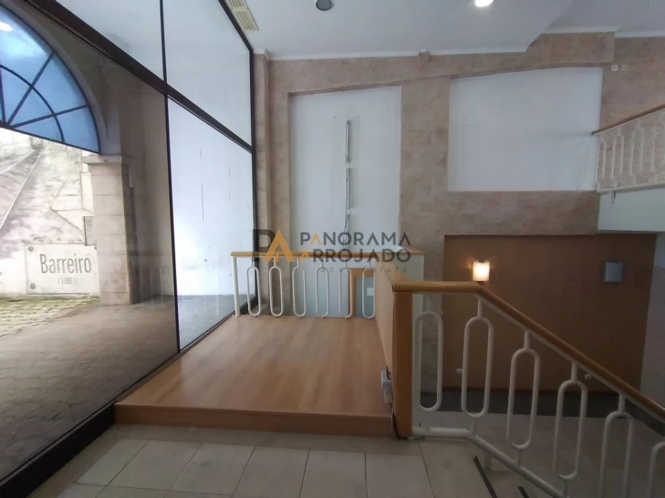 Negócio para Venda em Alto do Seixalinho, Santo André e Verderena Foto 40