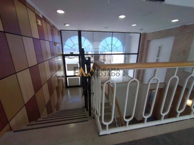 Negócio para Venda em Alto do Seixalinho, Santo André e Verderena Foto 13