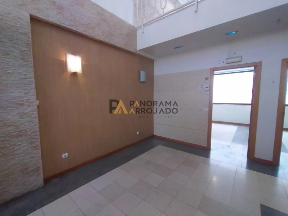 Negócio para Venda em Alto do Seixalinho, Santo André e Verderena Foto 16