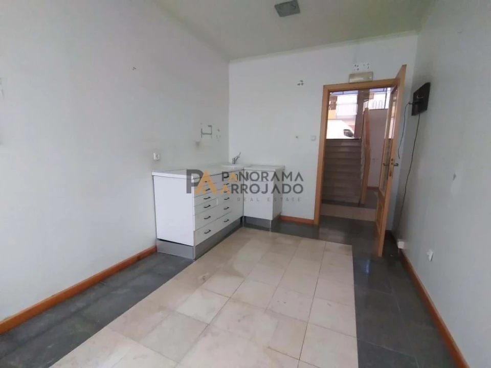 Negócio para Venda em Alto do Seixalinho, Santo André e Verderena Foto 21