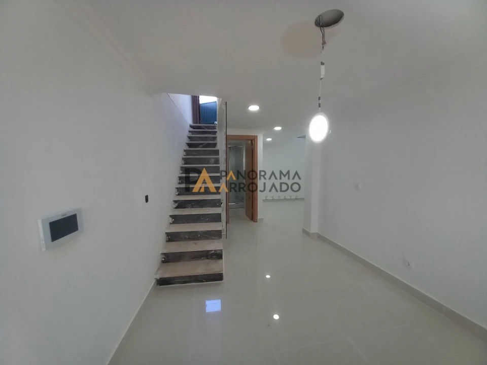 Moradia T6 para Venda em Carcavelos e Parede Foto 66