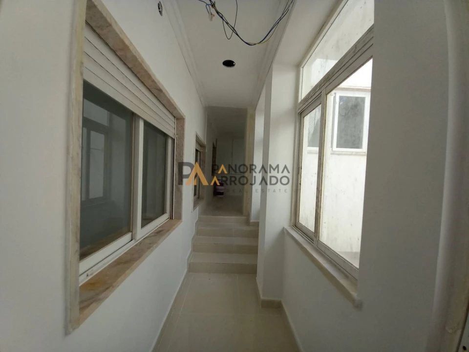 Moradia T6 para Venda em Carcavelos e Parede Foto 60