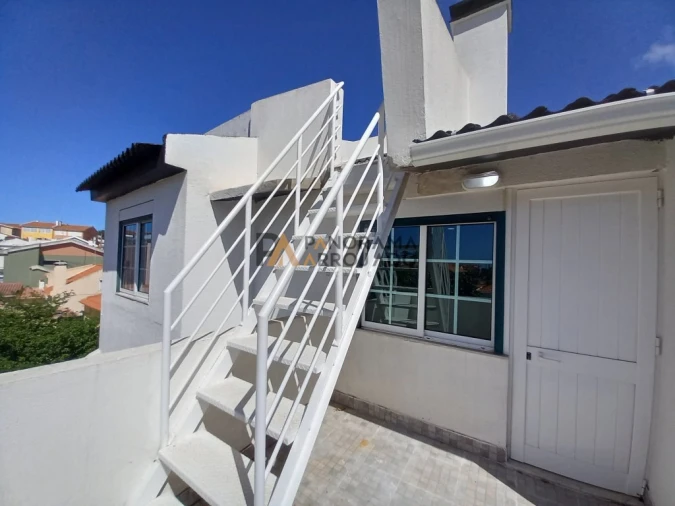 Moradia T6 para Venda em Carcavelos e Parede Foto 33