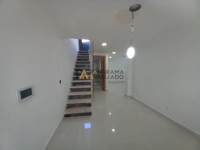 Moradia T6 para Venda em Carcavelos e Parede Foto 66