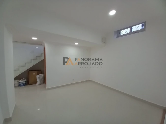 Moradia T6 para Venda em Carcavelos e Parede Foto 58