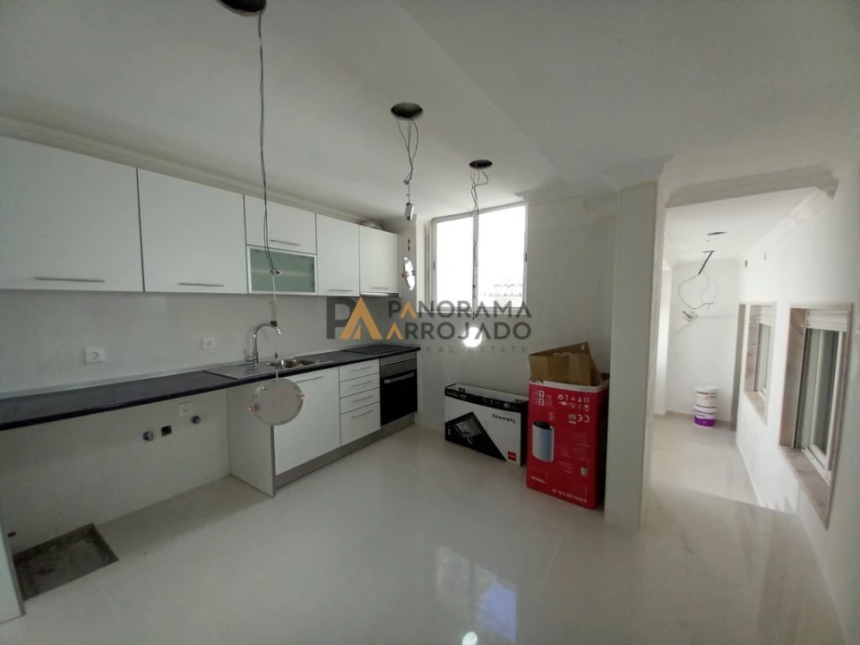 Moradia T6 para Venda em Carcavelos e Parede Foto 63