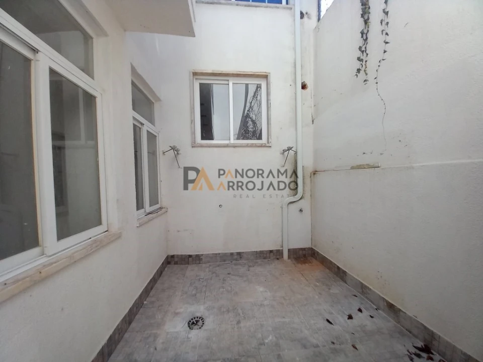 Moradia T6 para Venda em Carcavelos e Parede Foto 64