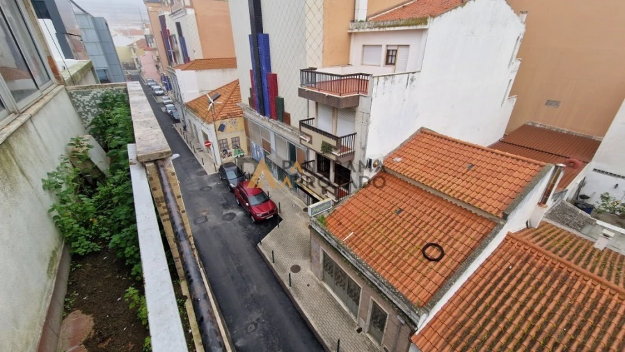 Apartamento T2 para Venda em Vila Franca de Xira Foto 2