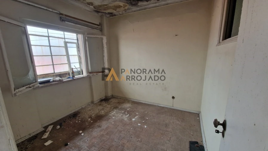 Apartamento T2 para Venda em Vila Franca de Xira Foto 5