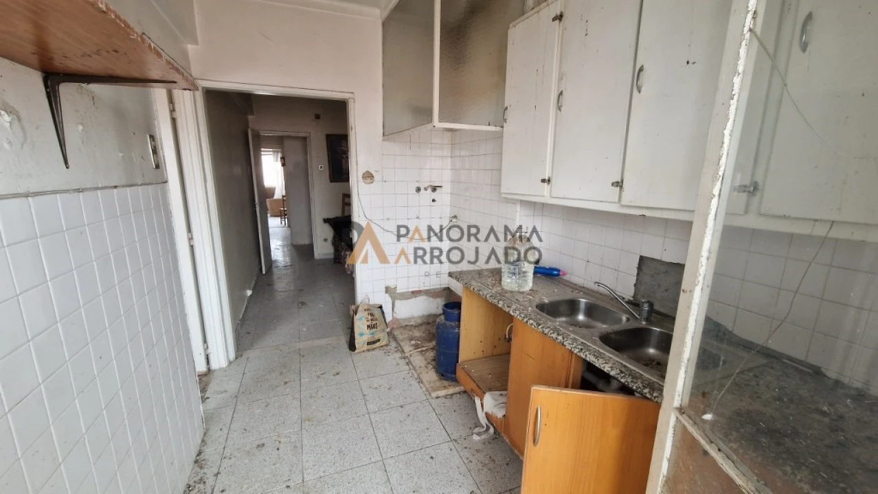 Apartamento T2 para Venda em Vila Franca de Xira Foto 8