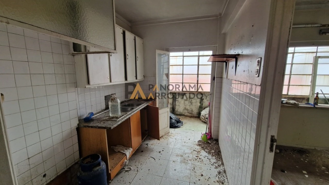 Apartamento T2 para Venda em Vila Franca de Xira Foto 16
