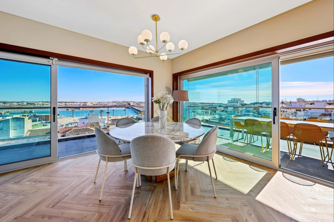 Apartamento T3 para Venda em Portimão Foto 1