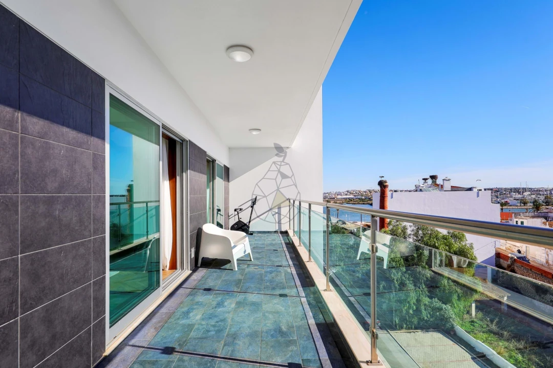 Apartamento T3 para Venda em Portimão Foto 16