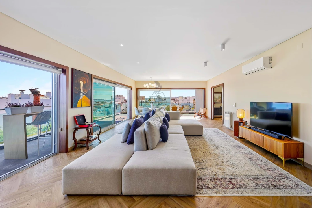 Apartamento T3 para Venda em Portimão Foto 3