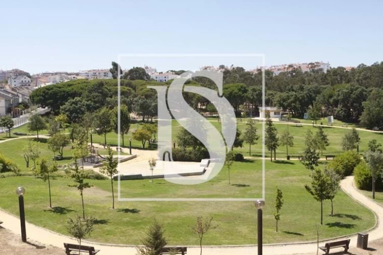 Apartamento T3 para Venda em Amora Foto 4