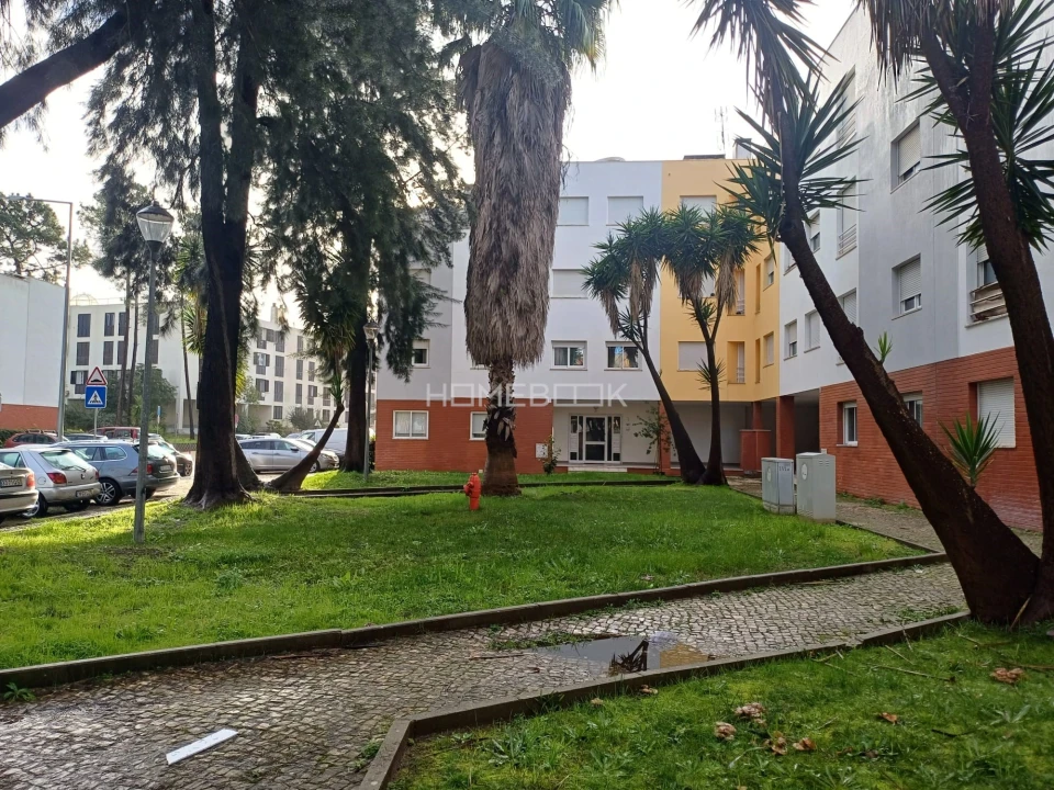 Apartamento T3 para Arrendamento em Azeitão (São Lourenço e São Simão) Foto 17