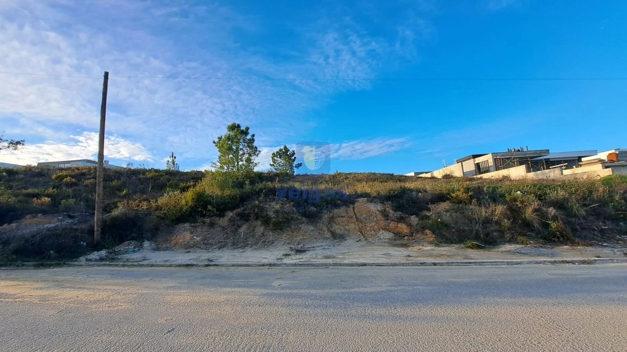 Terreno para Venda em Fernao Ferro Foto 1