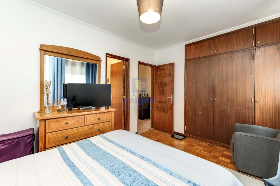 Apartamento T3 para Venda em Santo António dos Cavaleiros e Frielas Foto 24