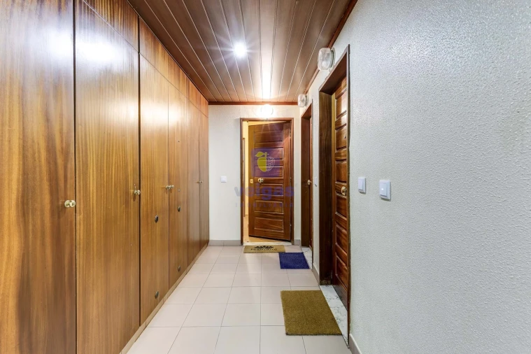 Apartamento T3 para Venda em Santo António dos Cavaleiros e Frielas Foto 10