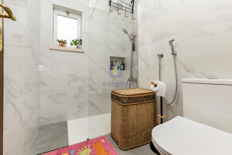 Apartamento T3 para Venda em Santo António dos Cavaleiros e Frielas Foto 26