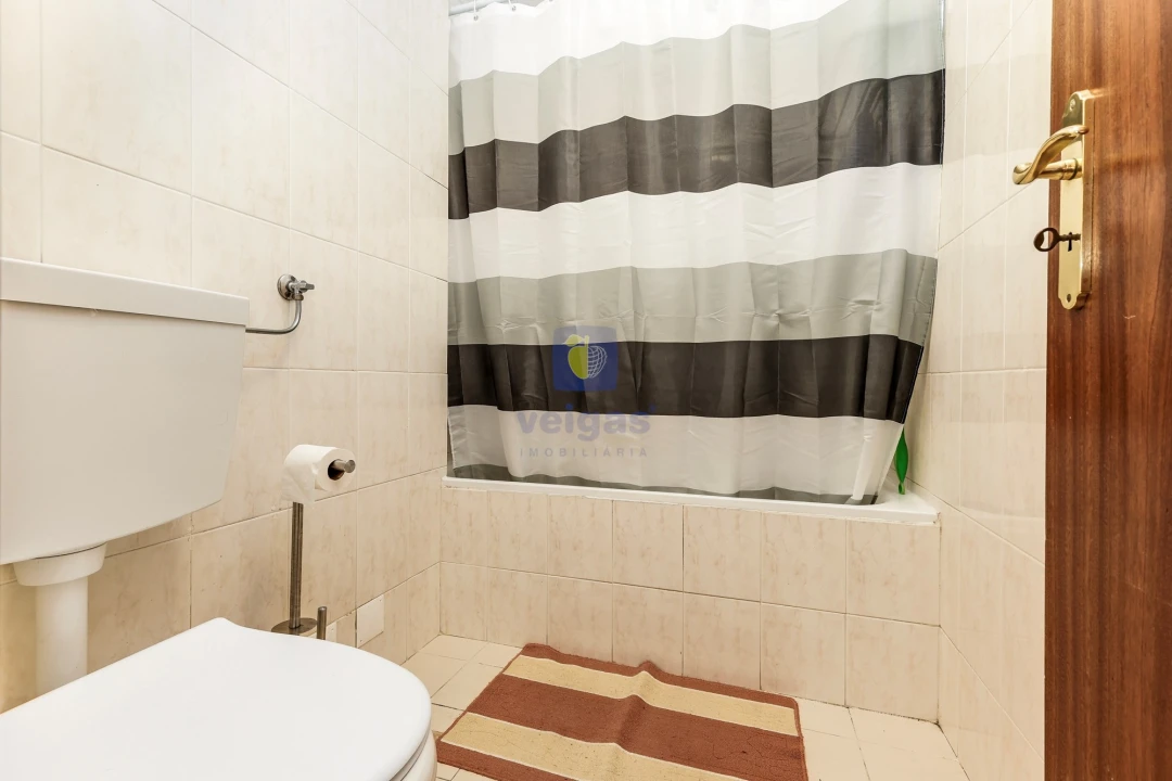 Apartamento T3 para Venda em Santo António dos Cavaleiros e Frielas Foto 28