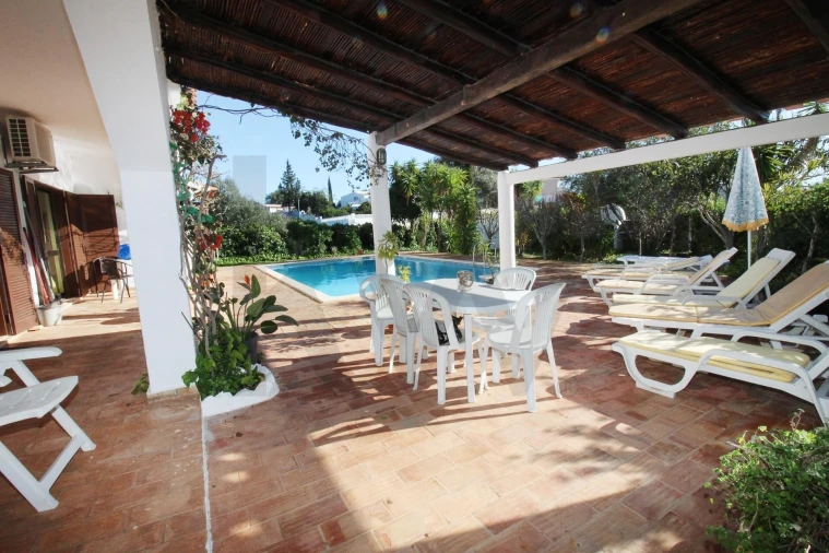 Moradia T4 para Venda em São Silvestre Foto 5