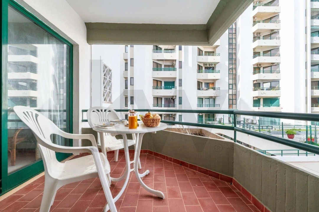 Apartamento T1 para Venda em Quarteira Foto 13