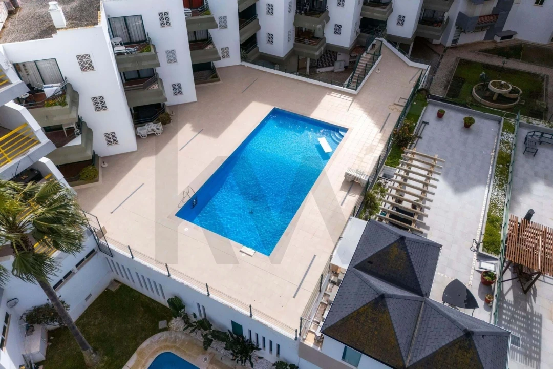 Apartamento T1 para Venda em Quarteira Foto 35