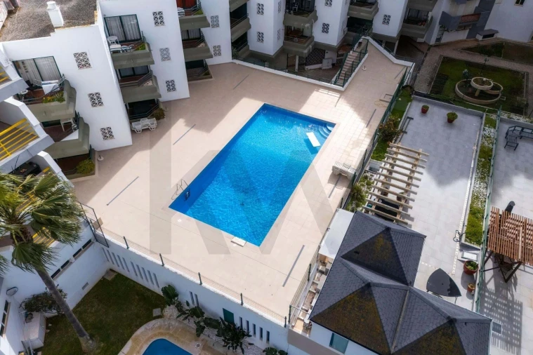 Apartamento T1 para Venda em Quarteira Foto 35