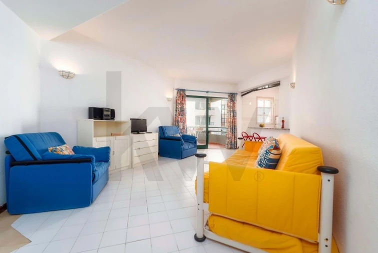 Apartamento T1 para Venda em Quarteira Foto 3