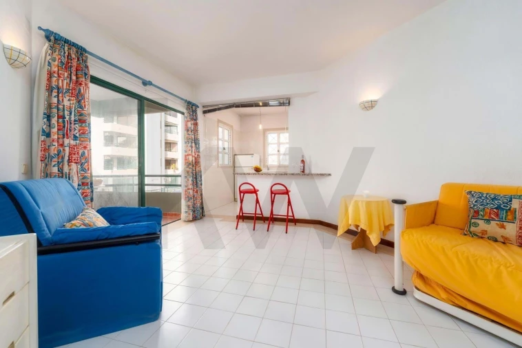 Apartamento T1 para Venda em Quarteira Foto 4