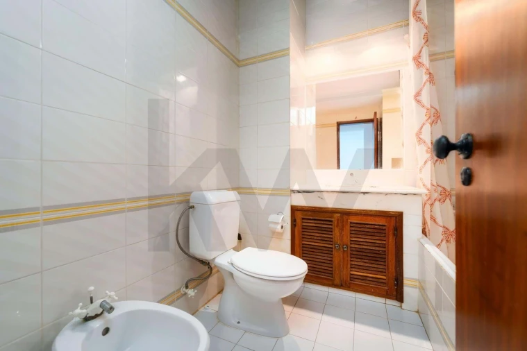 Apartamento T1 para Venda em Quarteira Foto 20