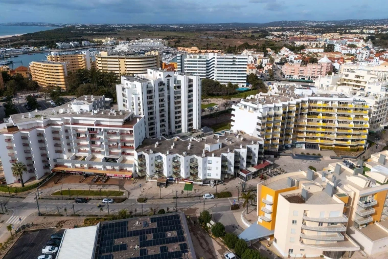 Apartamento T1 para Venda em Quarteira Foto 32