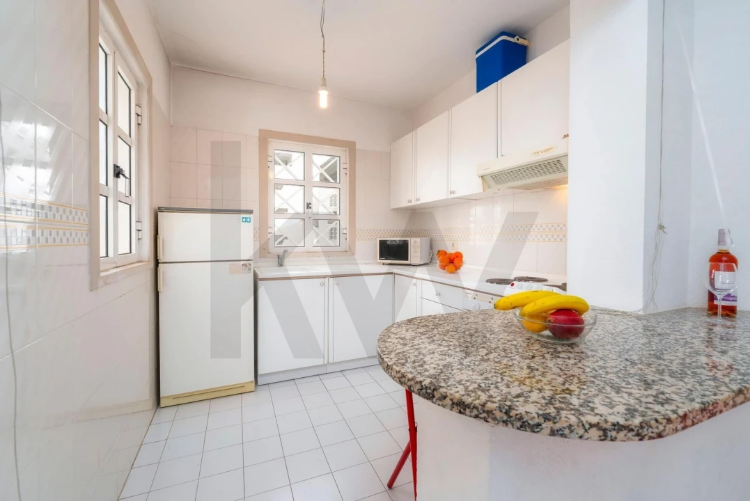 Apartamento T1 para Venda em Quarteira Foto 9
