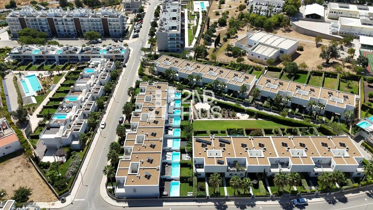 Moradia T3 para Venda em Albufeira e Olhos de Água Foto 44