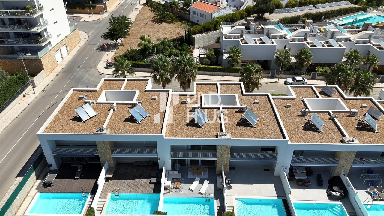 Moradia T3 para Venda em Albufeira e Olhos de Água Foto 3