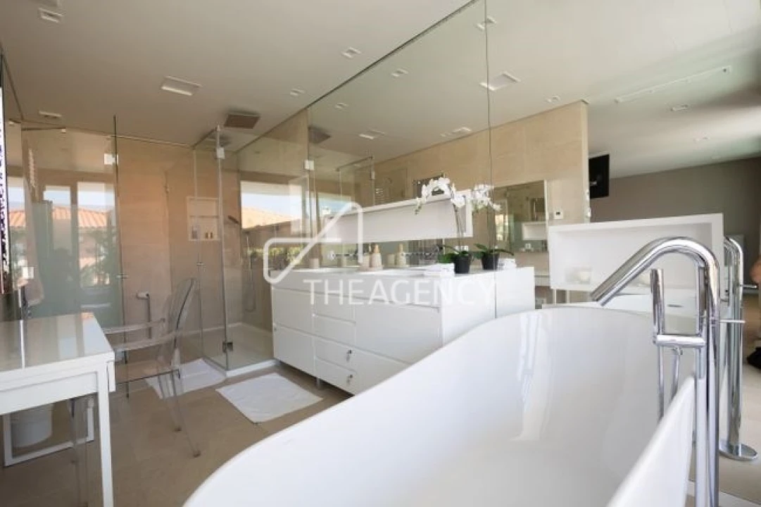 Moradia T4 para Arrendamento em Alcabideche Foto 28