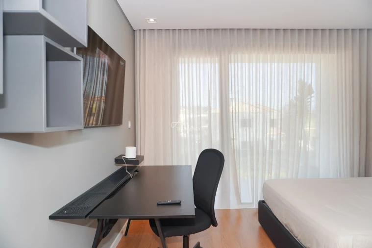 Moradia T4 para Arrendamento em Alcabideche Foto 24