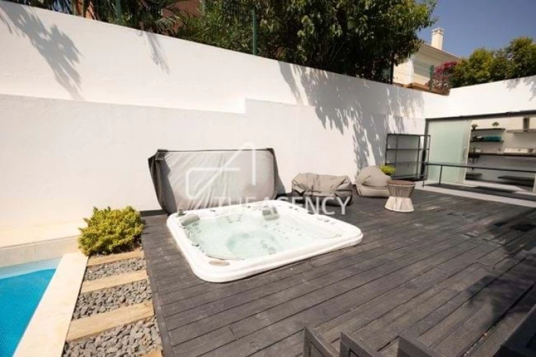 Moradia T4 para Arrendamento em Alcabideche Foto 42